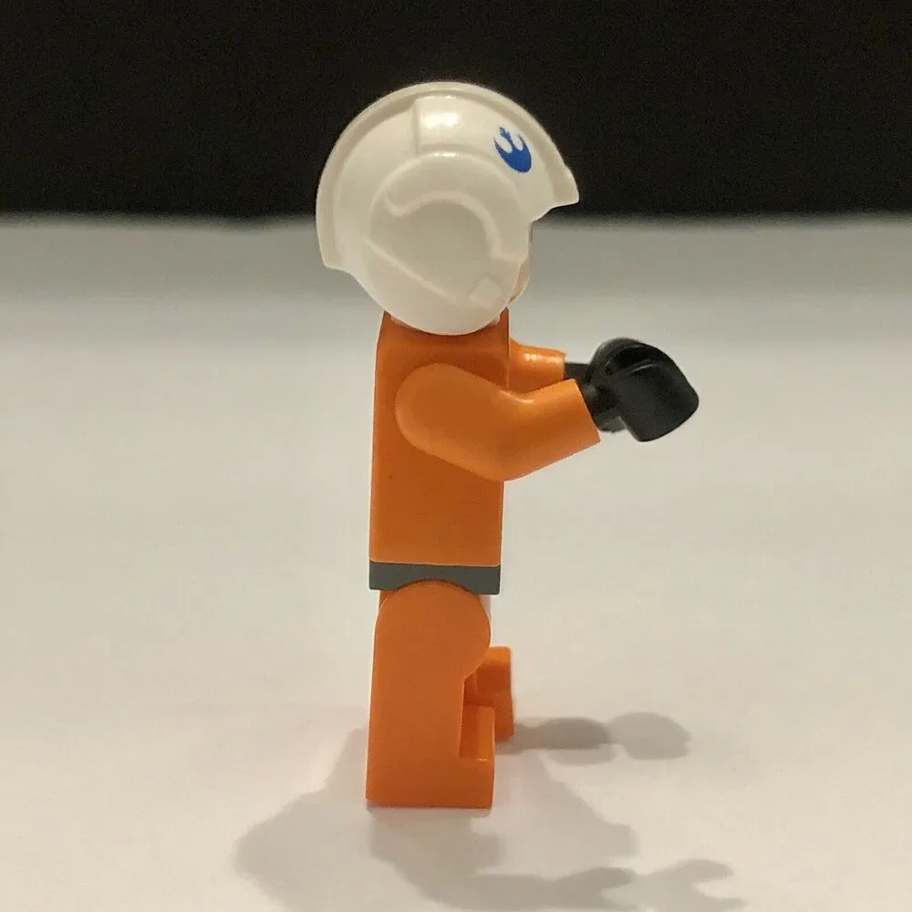 Lego Star Wars 7666 Rebel Pilot Dak Ralter Light Nougat Head Minifigure sw0012b